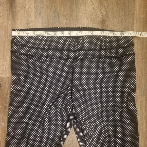 RARE Lululemon Pace Tight(Luxtreme) Lights Out Black/Ravish Reptile Silver 12 - Picture 8 of 15